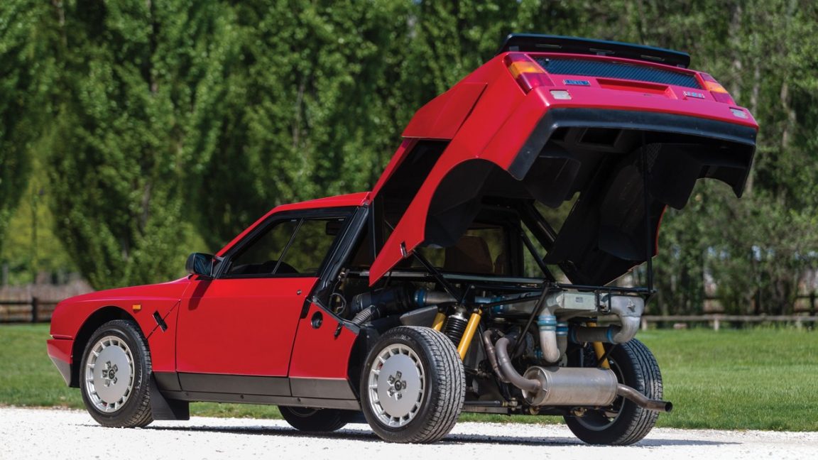 Lancia delta s4 stradale