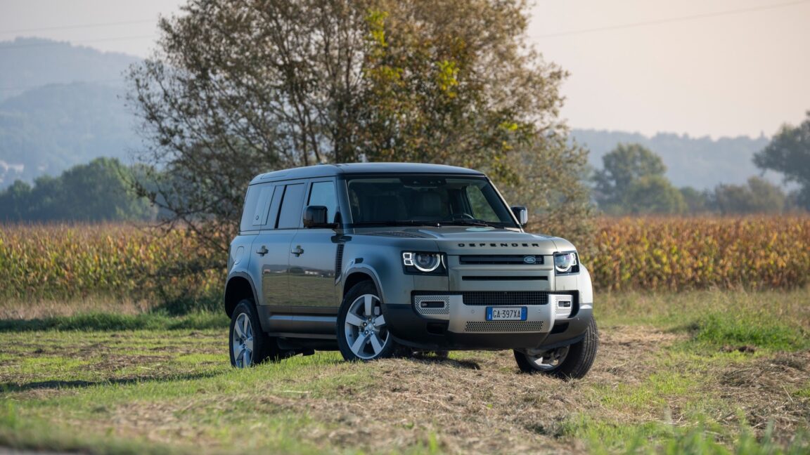 Land Rover Defender V8: con 525 CV è la più potente di sempre