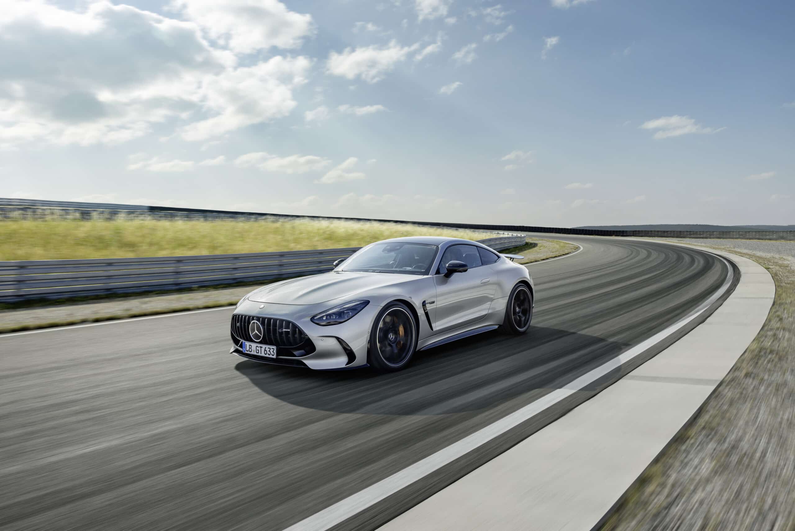 AMG GT 2024 quanto costa in Italia la nuova supercar tedesca